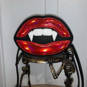 Brand New Halloween Vampire Teeth Fang Purse